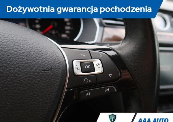 Volkswagen Passat cena 72000 przebieg: 112488, rok produkcji 2016 z Dolsk małe 277